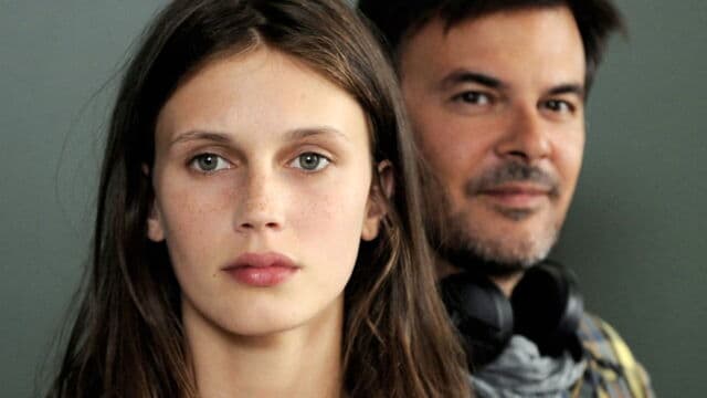 Jeune & jolie